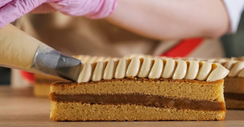 Freezer bags = Emergency pastry bags