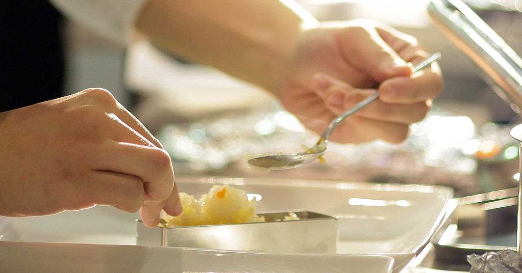¿Es necesario el carnet de manipulación de alimentos?