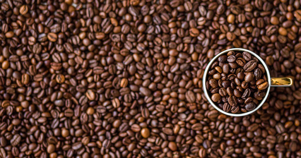 Medição de quantidades com chávenas de café
