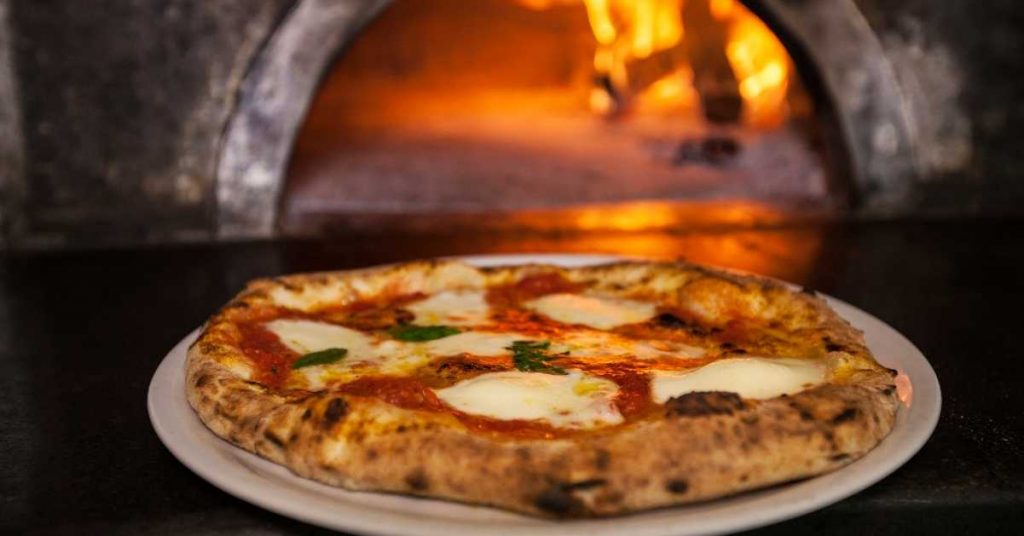 Pizza enorme para llevar 