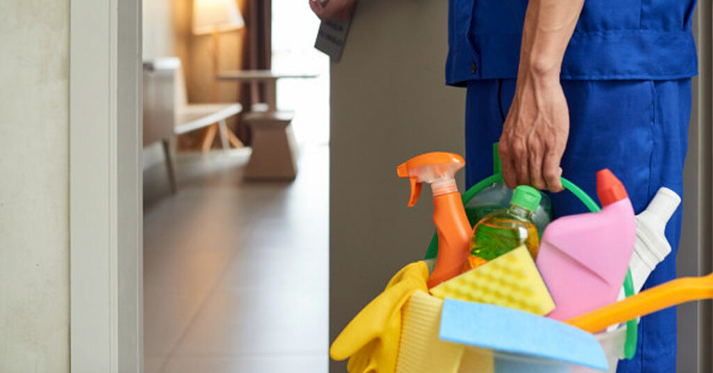 Siete consejos para limpiar los utensilios de limpieza y dejarlos como nuevos