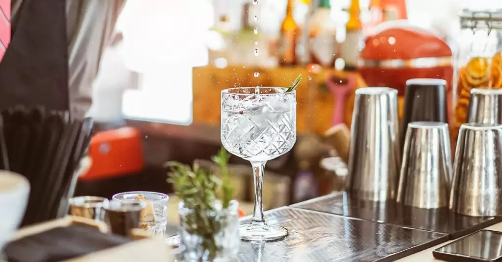 Aspectos que deber considerar antes de abrir tu bar