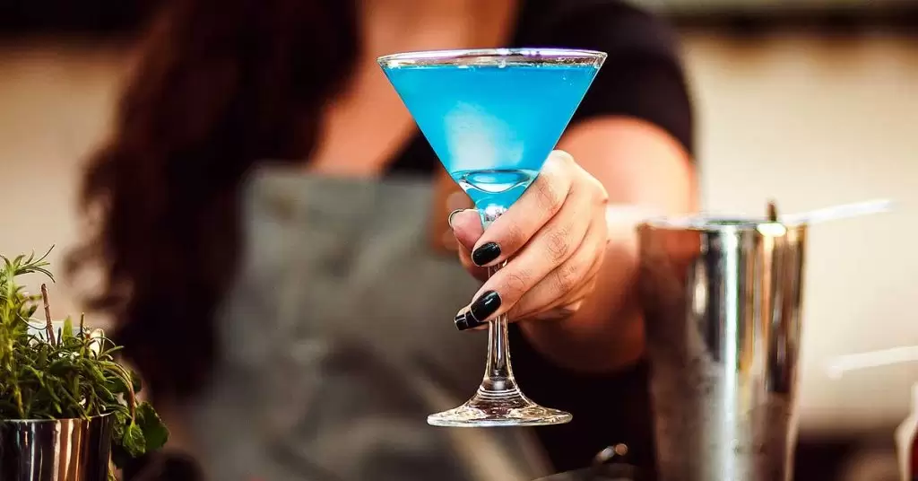 Compra vasos plástico para Martini en Monouso