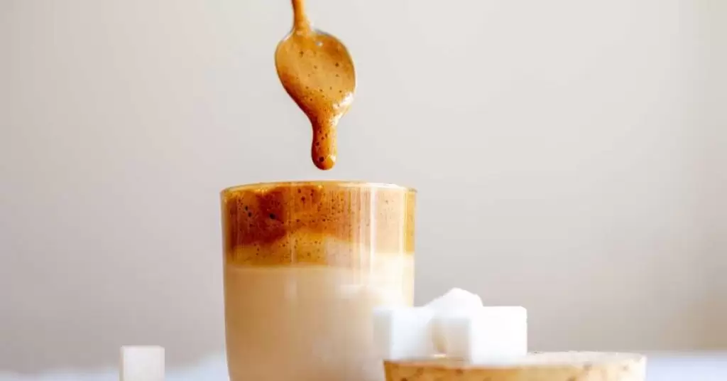 Cómo beber y almacenar el Dalgona Coffee