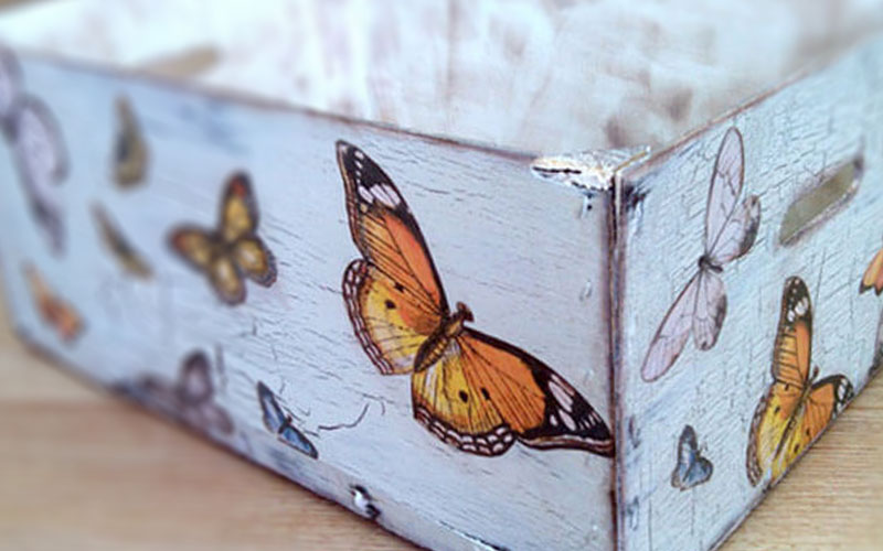 Decorar madera con servilletas