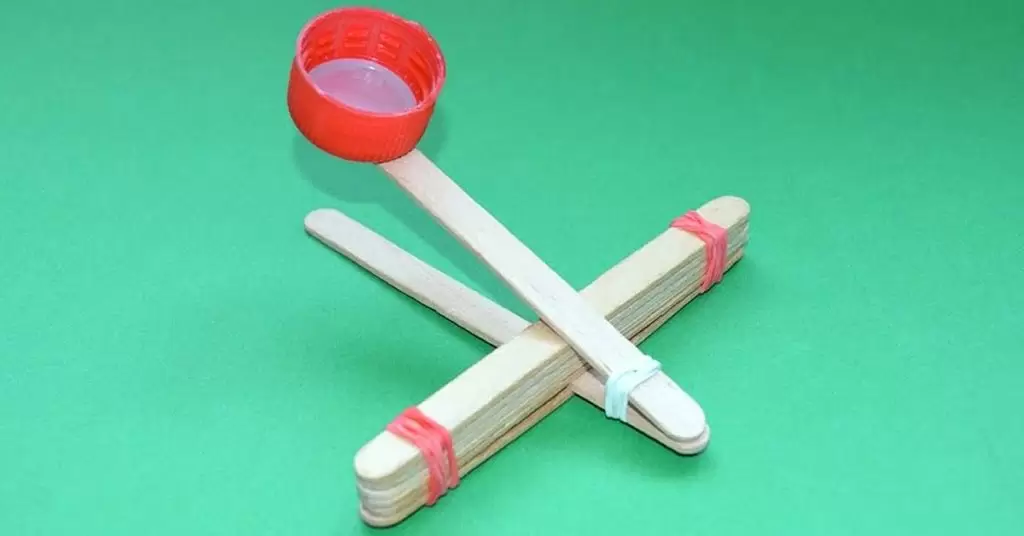Juegos tradicionales: catapulta