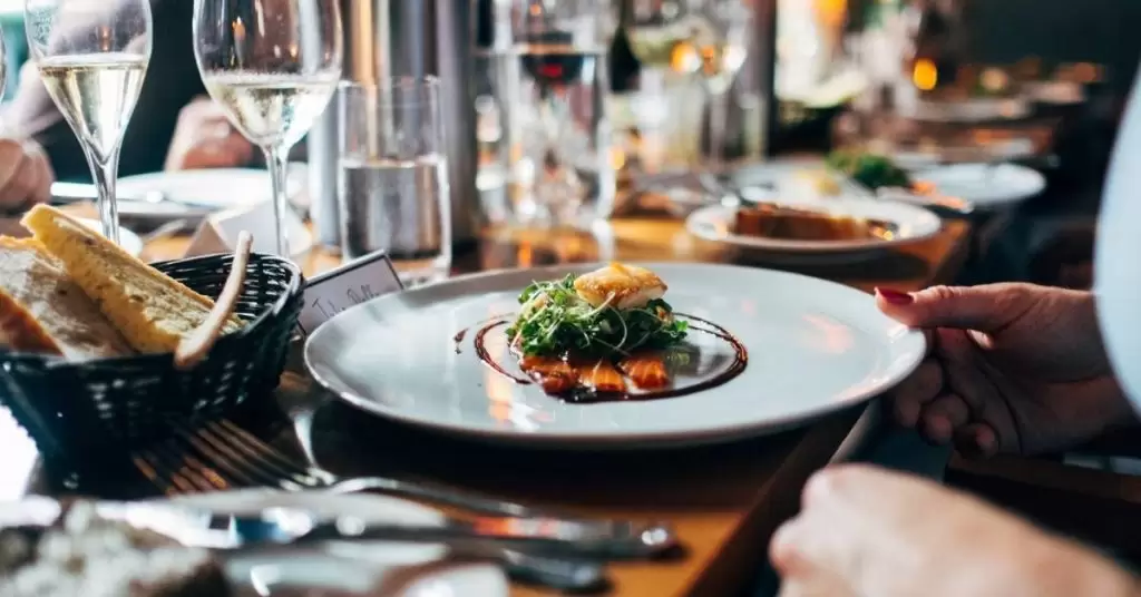Presenta novedad y aumenta las reservas en tu restaurante entre semana
