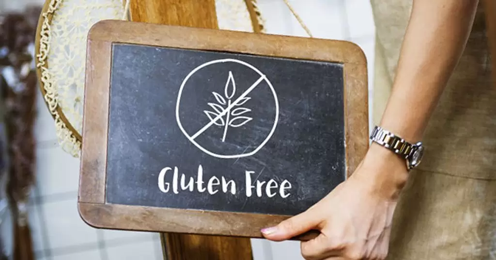 ¿Quiénes deben cumplir con la normativa de informar sobre alérgenos como el gluten?