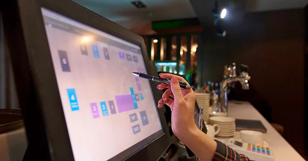 Software TPV restaurante en una pantalla a táctil a todo color