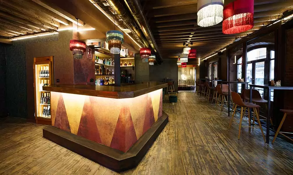 Barras con personalidad, una opción para el diseño de interiores de restaurantes