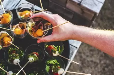 ¿Cómo elegir el personal de un catering a domicilio?