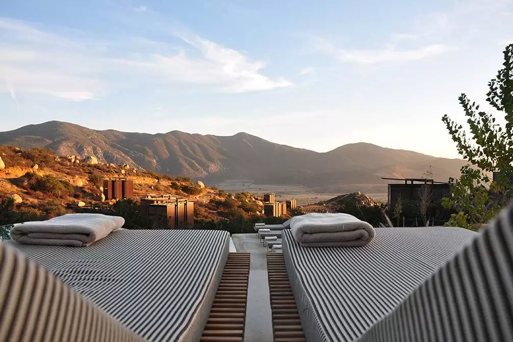 Actualizar las redes sociales para conseguir una buena reputación hotelera.