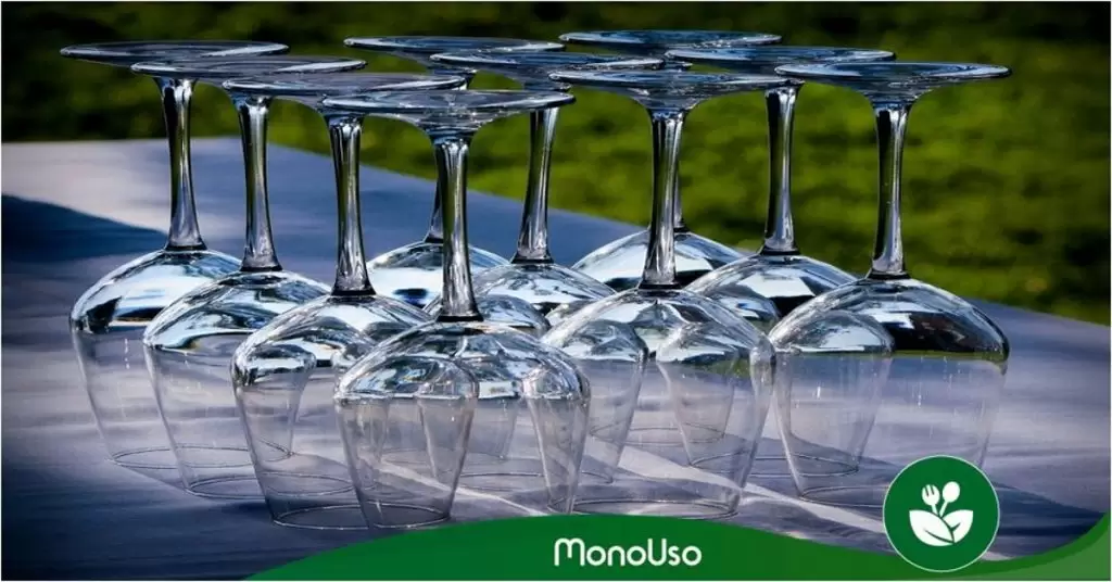 copas de agua y vino