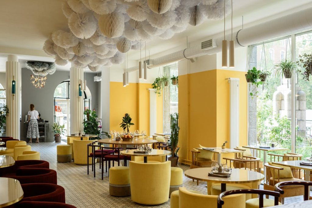 La importancia de la iluminación en restaurantes