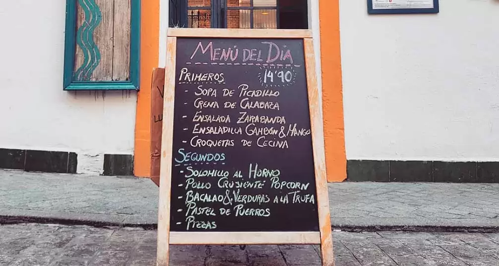 Escribir en pizarra restaurante el menú del día