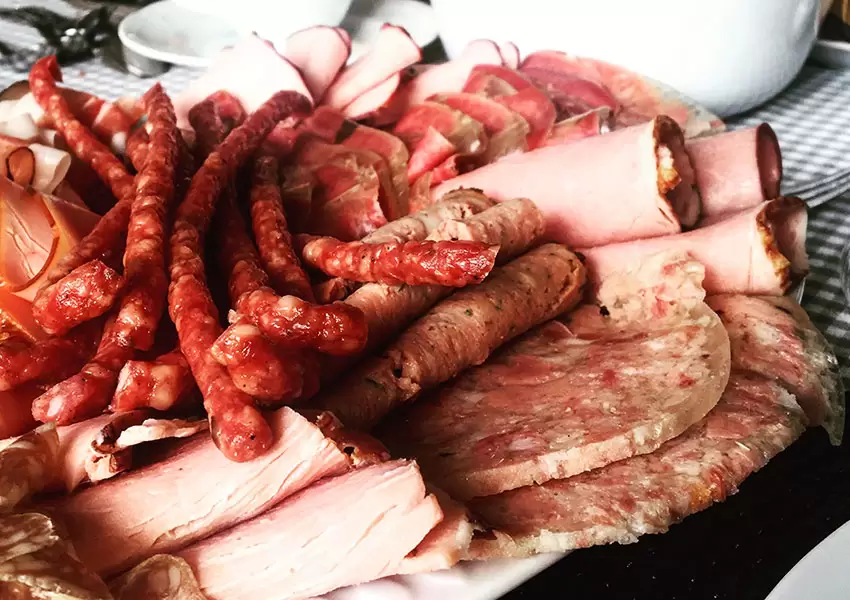 Los embutidos son elementales en las tapas