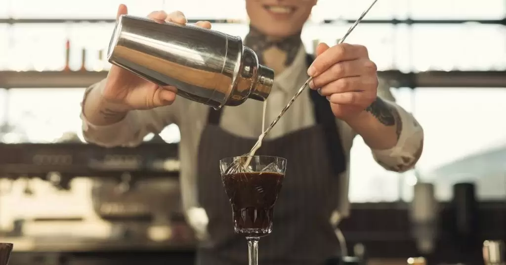 ¿En qué consiste este cóctel aperitivo de moda en restaurantes?