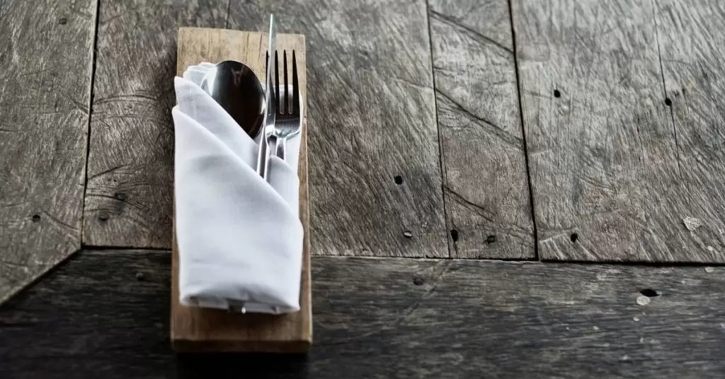 ¿Qué debo hacer para adoptar la economía circular en restaurantes?