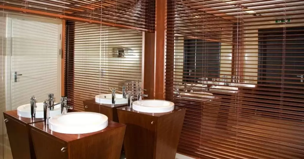 ¿Qué son baños mixtos o baños unisex?